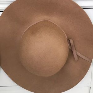 Old Navy floppy hat